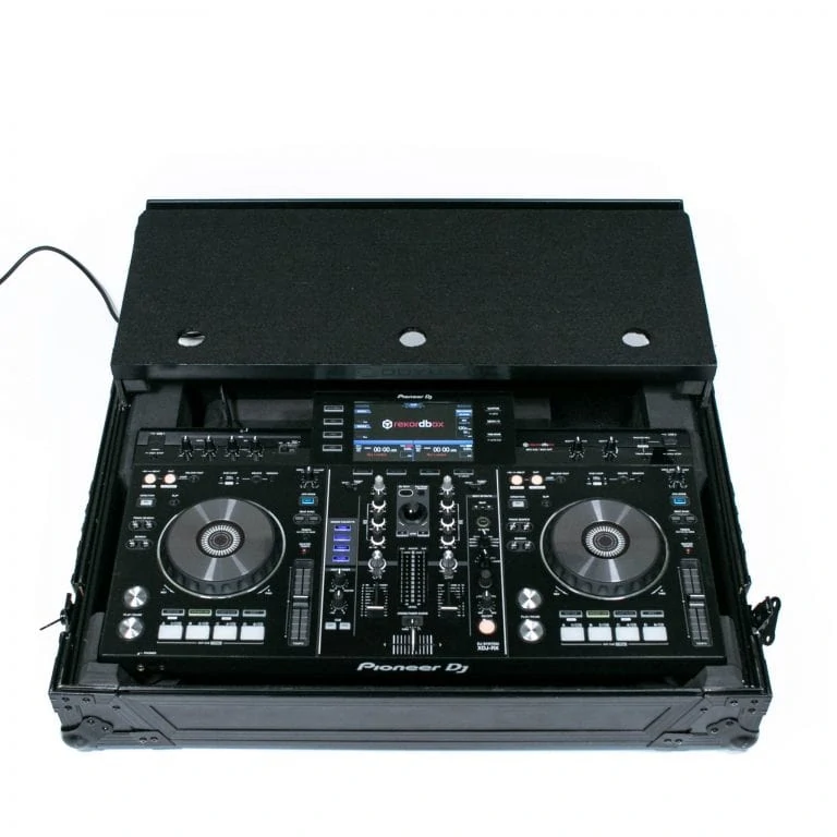 2ACC00F9-26C7-42B6-BF34-F53D5F5FEC51