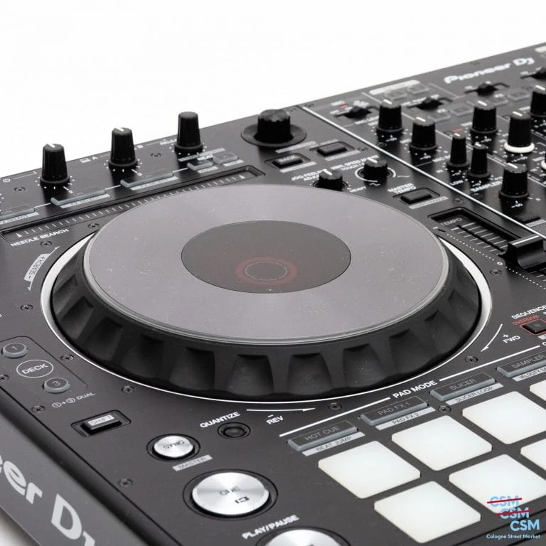 Pioneer-DJ-DDJ-RZ-mit-Tasche-gebraucht-9