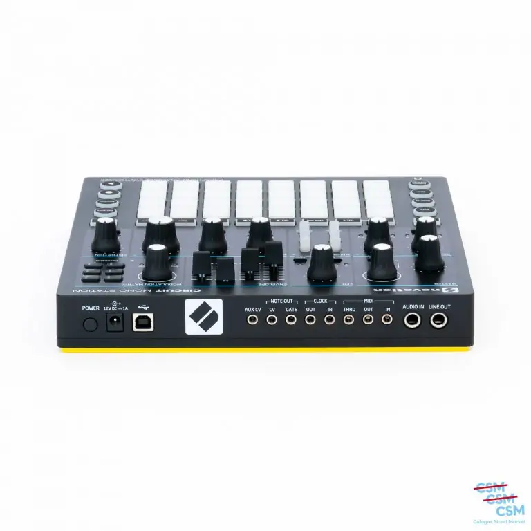 Novation-Circuit-Mono-Station-gebraucht-11