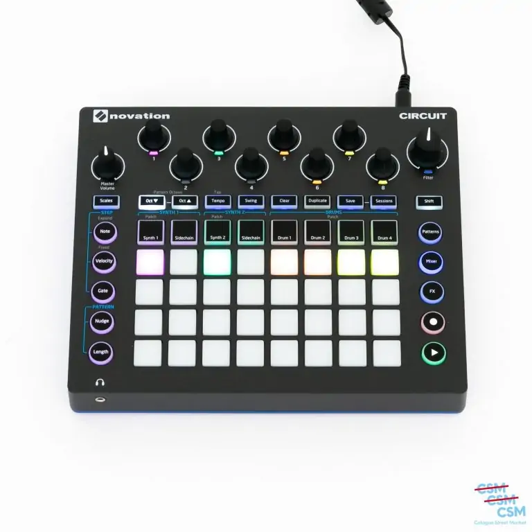 Novation-Circuit-gebraucht-1