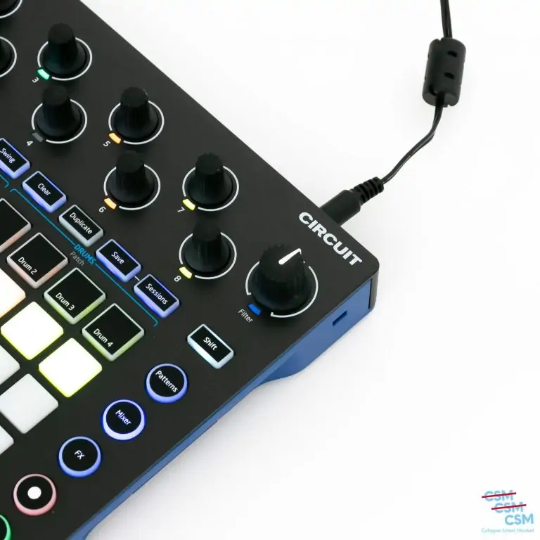 Novation-Circuit-gebraucht-4