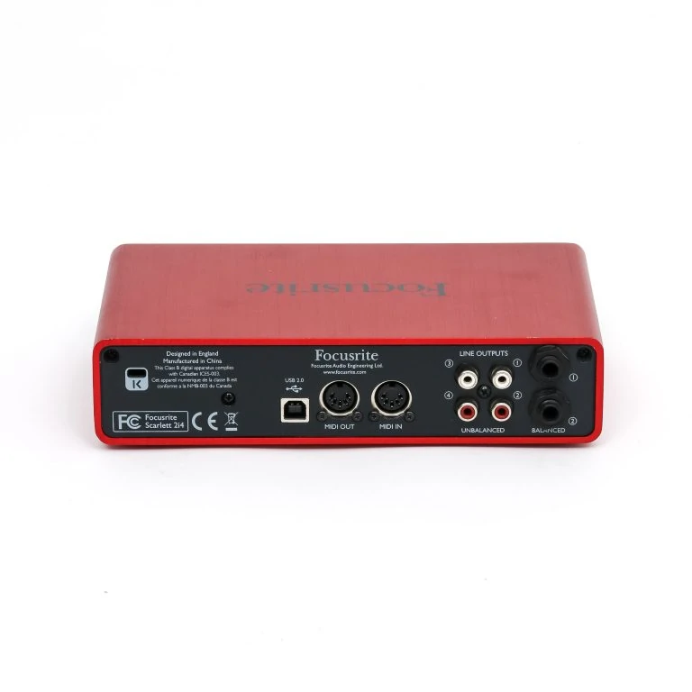 Focusrite-Scarlett-2i4-2nd-Gen-gebraucht-10 Focusrite-Scarlett-2i4-2nd-Gen-gebraucht-10