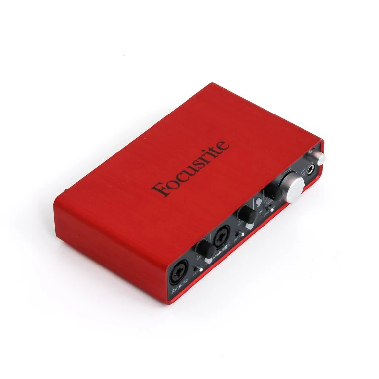 Focusrite-Scarlett-2i4-2nd-Gen-gebraucht-2 Focusrite-Scarlett-2i4-2nd-Gen-gebraucht-2