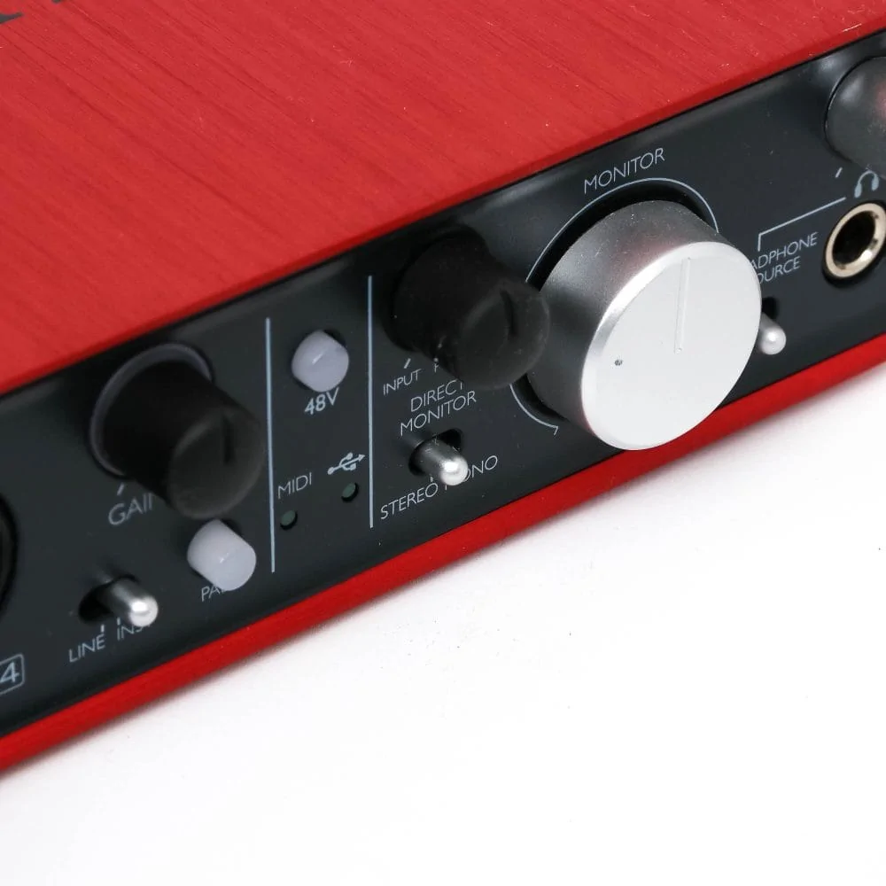 Focusrite-Scarlett-2i4-2nd-Gen-gebraucht-8 Focusrite-Scarlett-2i4-2nd-Gen-gebraucht-8