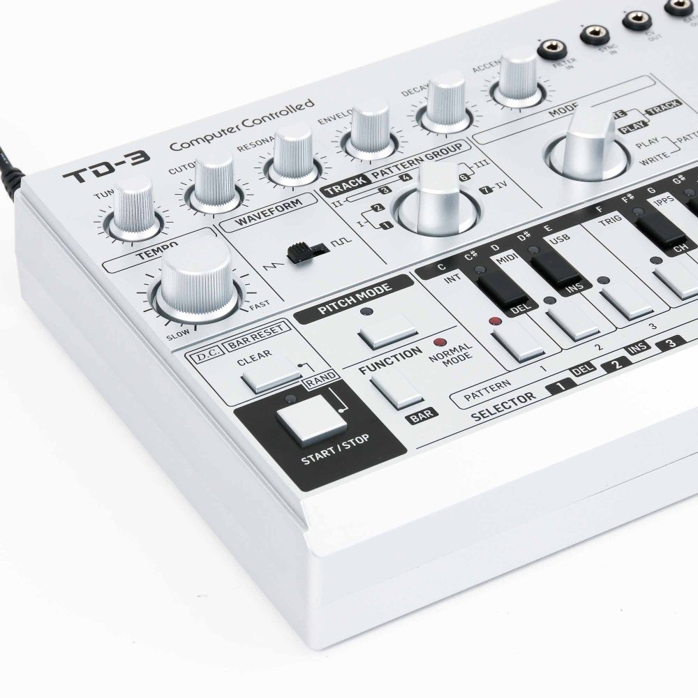 Behringer-TD-3-gebraucht-5 Behringer-TD-3-gebraucht-5