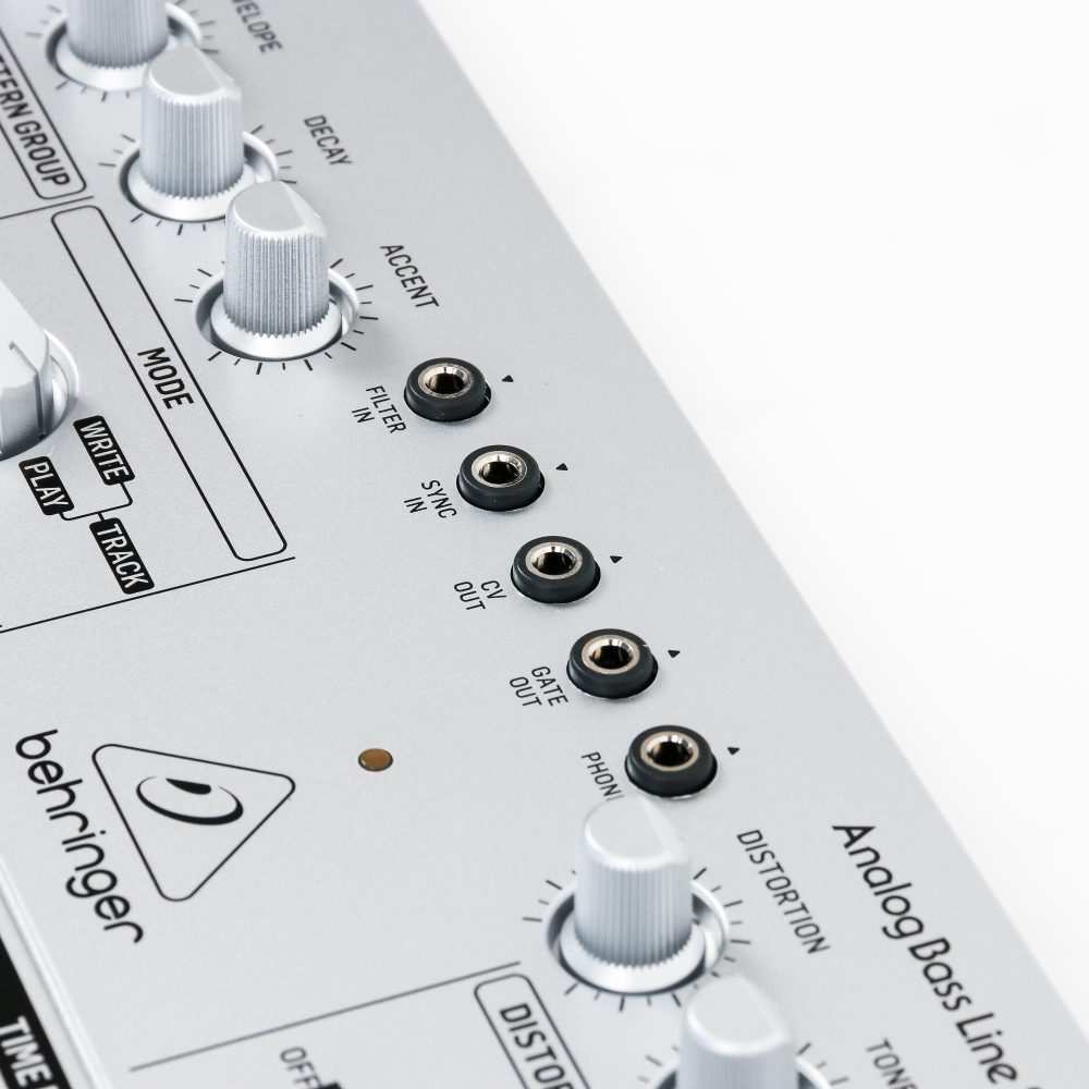 Behringer-TD-3-gebraucht-7 Behringer-TD-3-gebraucht-7