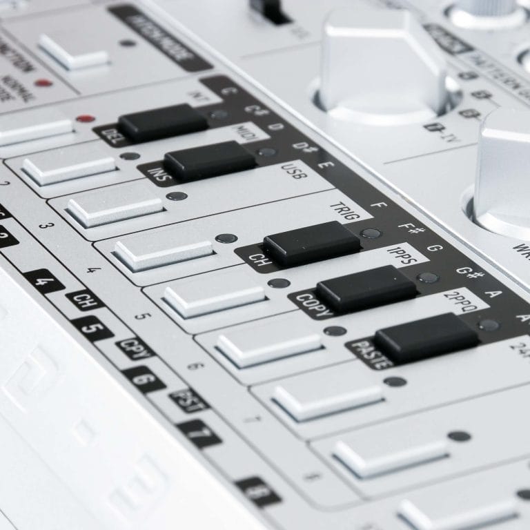 Behringer-TD-3-gebraucht-8 Behringer-TD-3-gebraucht-8