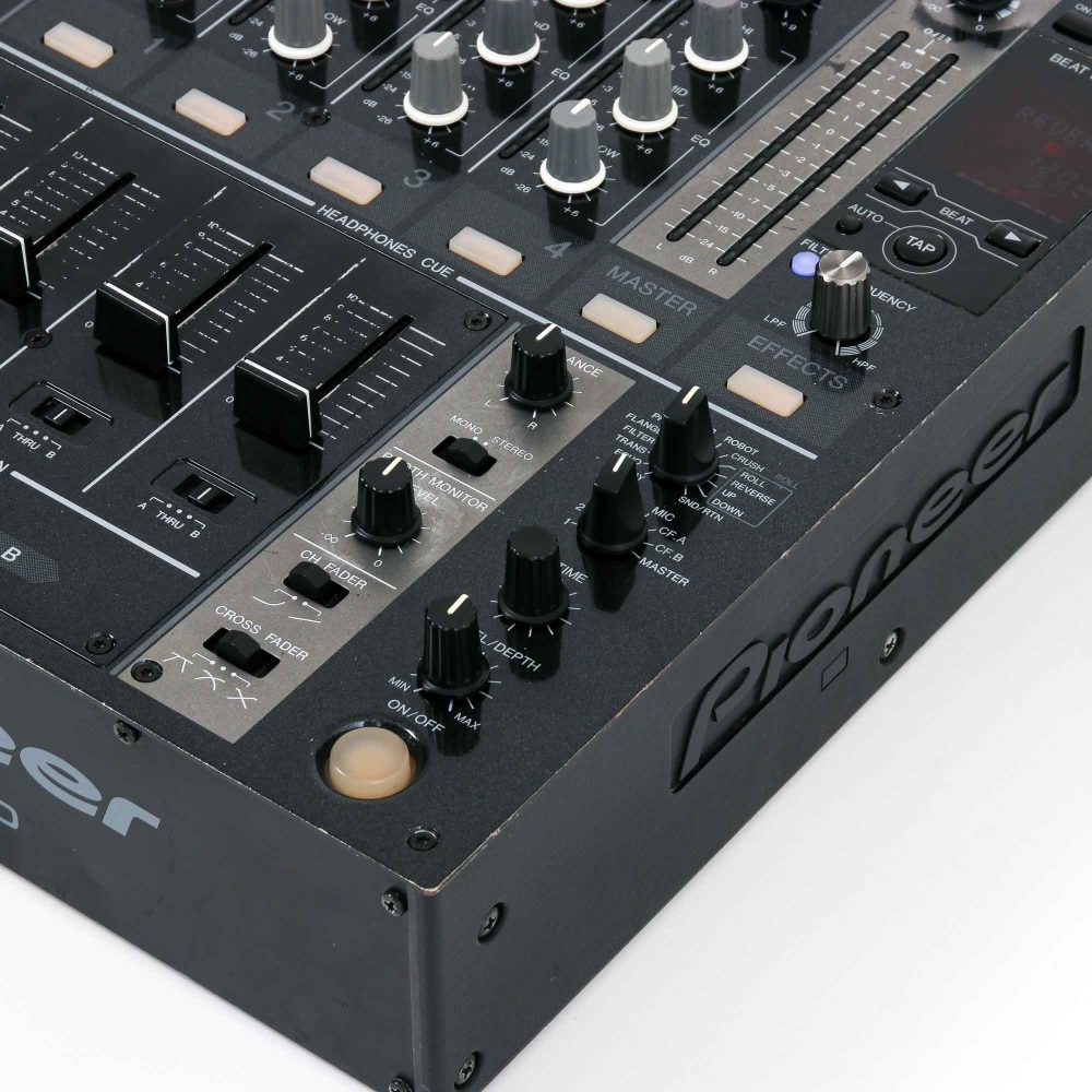 Pioneer-DJ-DJM-700-Outlet-gebraucht-5