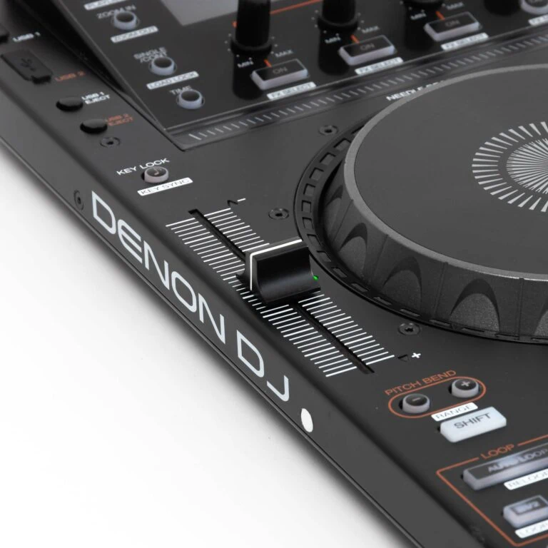 Denon-DJ-MCX8000-gebraucht-10