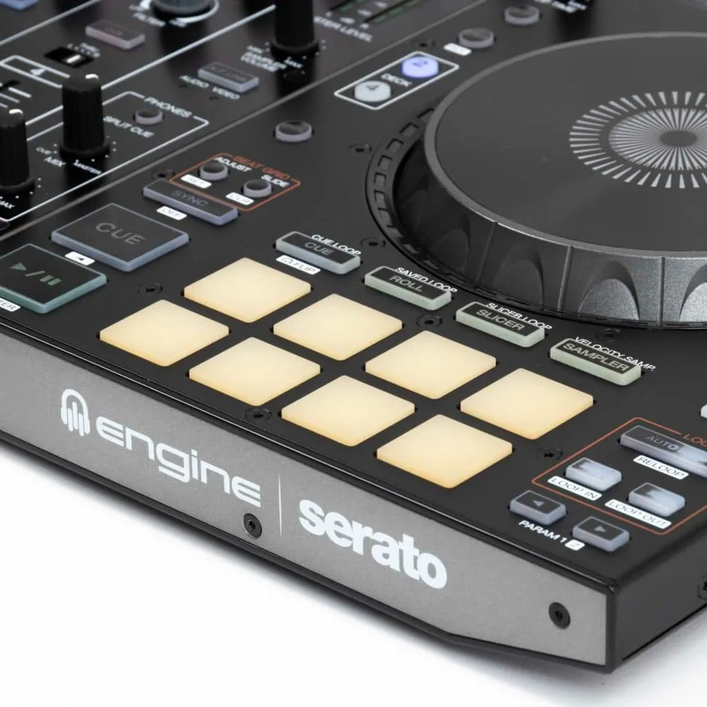 Denon-DJ-MCX8000-gebraucht-9