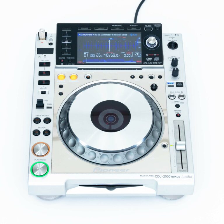 Pioneer-DJ-CDJ-2000-NXS-M-Limited-Platinum-Edition-gebraucht-1