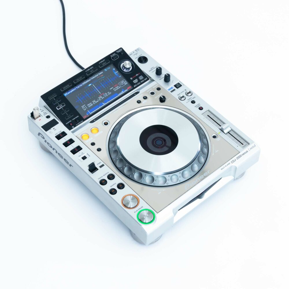 Pioneer-DJ-CDJ-2000-NXS-M-Limited-Platinum-Edition-gebraucht-2
