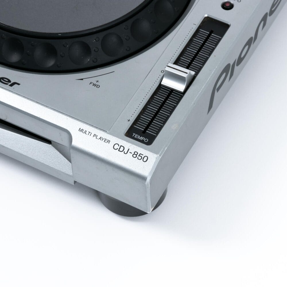 Pioneer-DJ-CDJ-850-Outlet-gebraucht-4