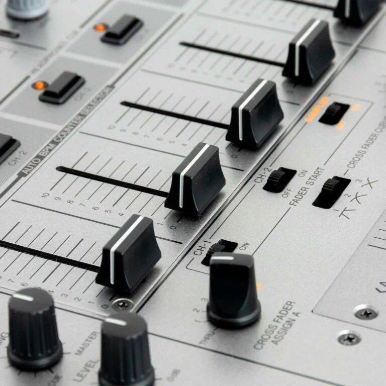 Pioneer-DJ-DJM-600-S-gebraucht-11