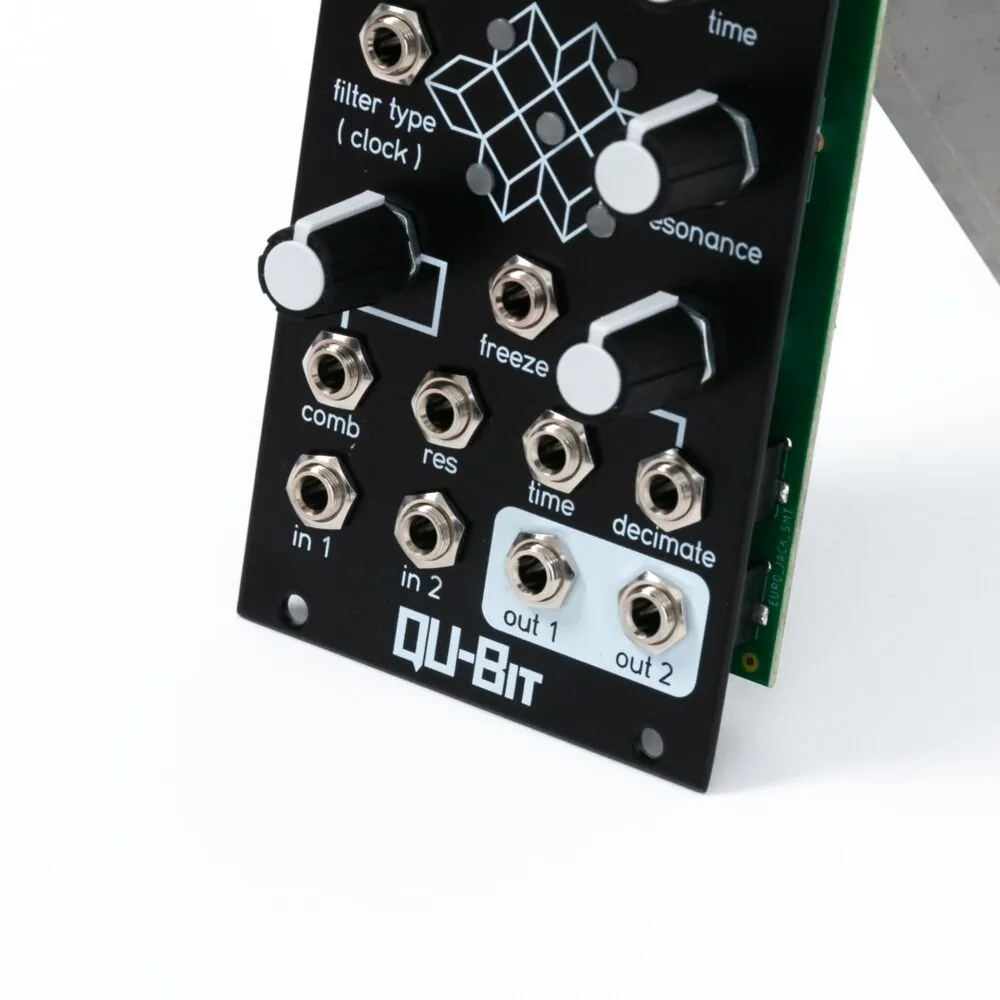 S*I様 QU-Bit Prism front.png?format=1000w