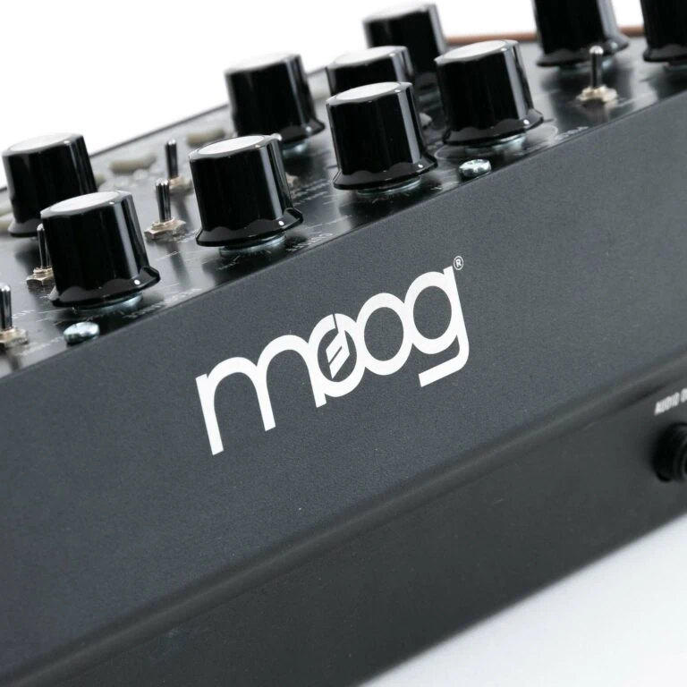 Moog-Mother-32-gebraucht-10
