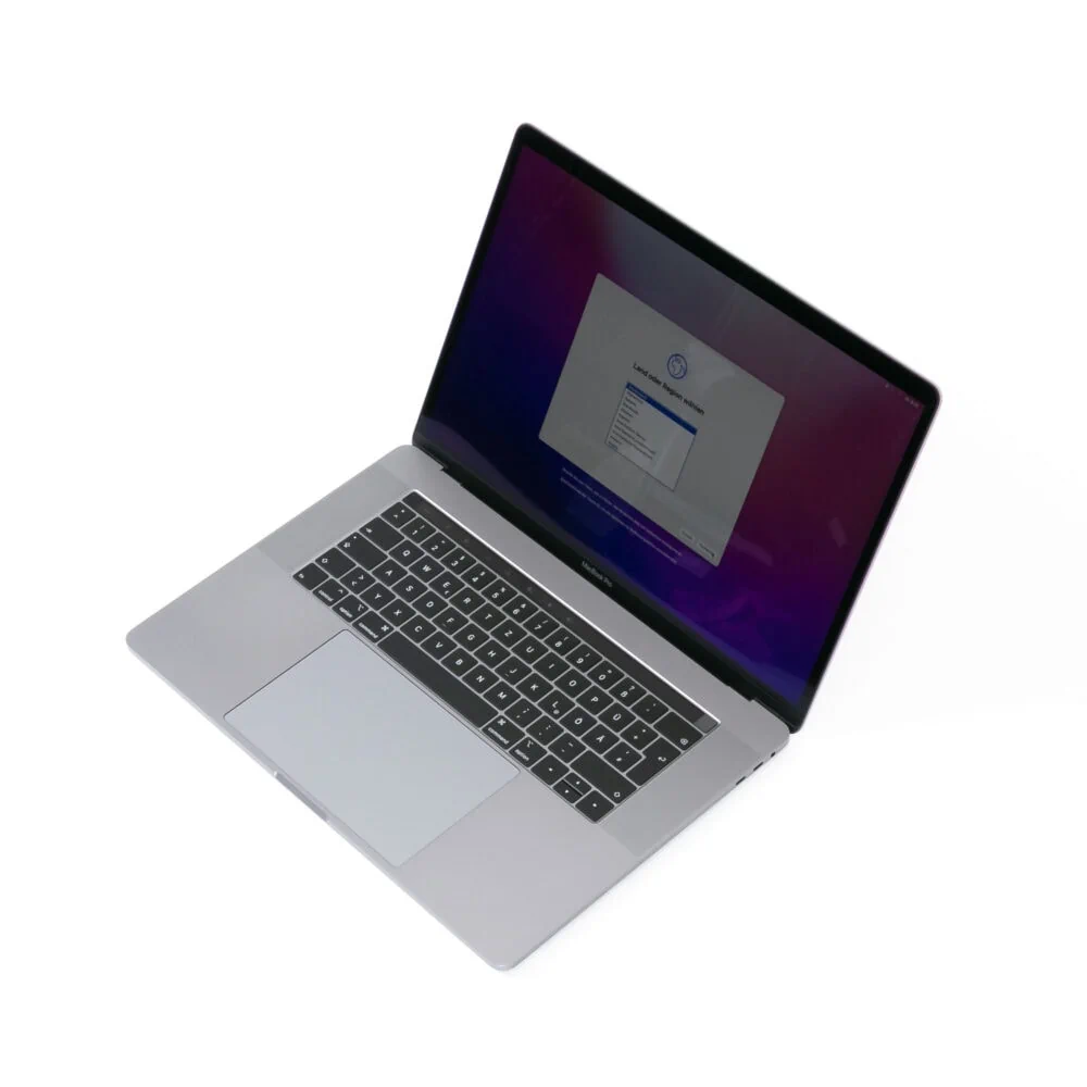 Apple-MacBook-Pro-16-gebraucht-3