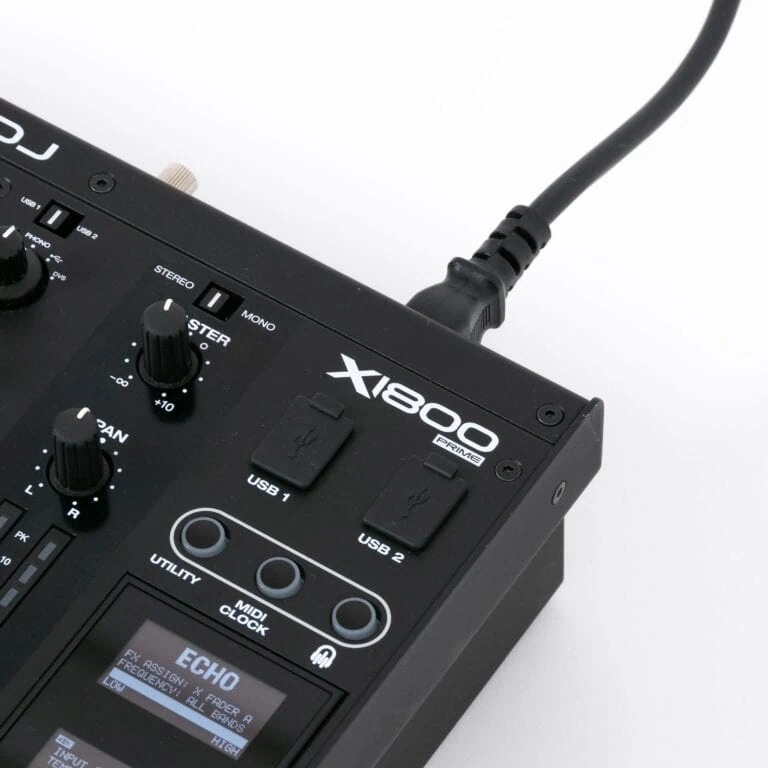 Denon-DJ-X1800-Prime-gebraucht-4