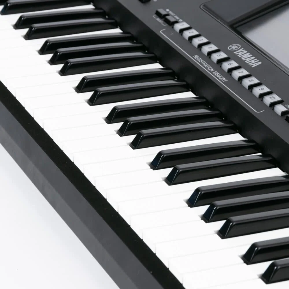 Yamaha-Genos-gebraucht-10