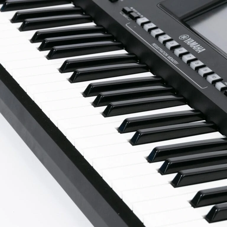 Yamaha-Genos-gebraucht-10