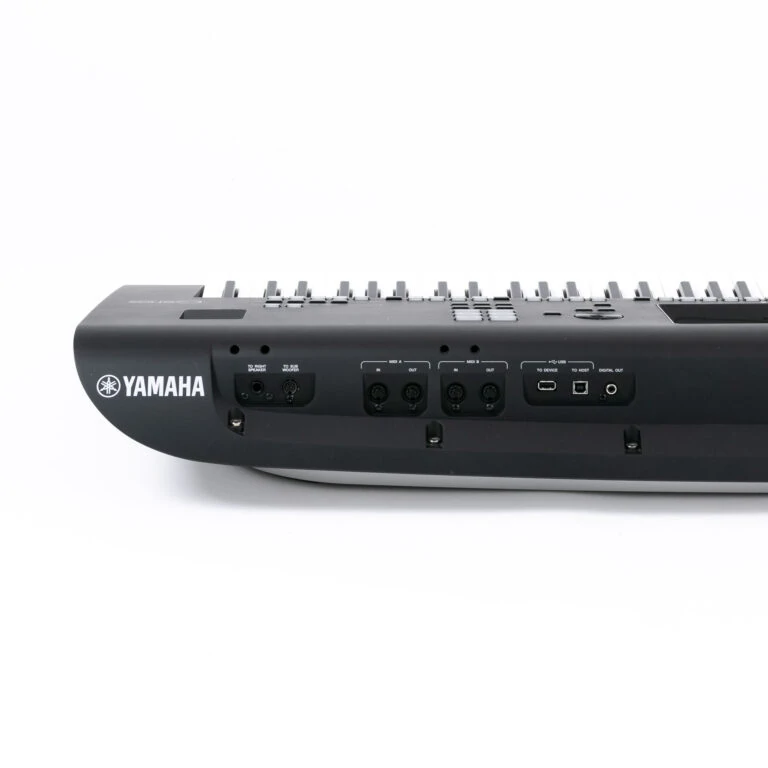 Yamaha-Genos-gebraucht-11