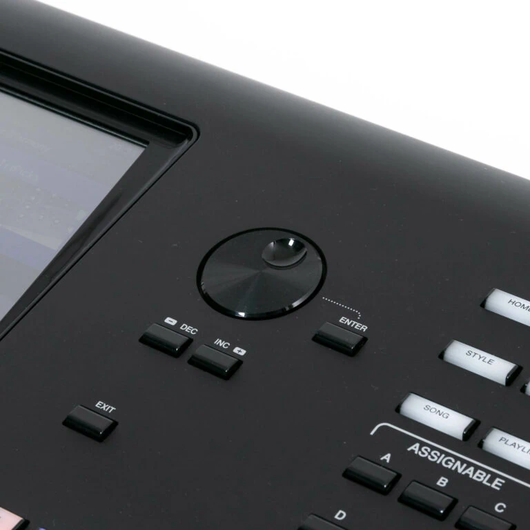 Yamaha-Genos-gebraucht-5