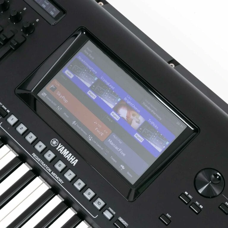 Yamaha-Genos-gebraucht-6