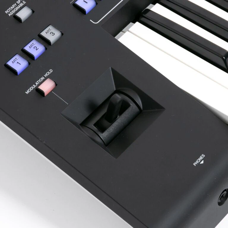 Yamaha-Genos-gebraucht-9