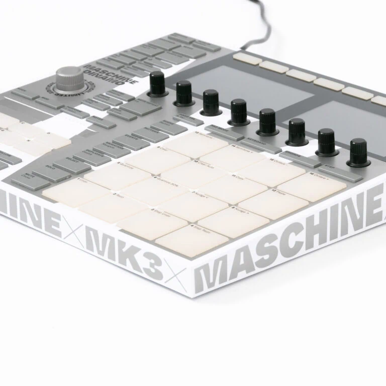 Native-Instruments-Maschine-MK3-Dinamo-Limited-Edition-gebraucht-9