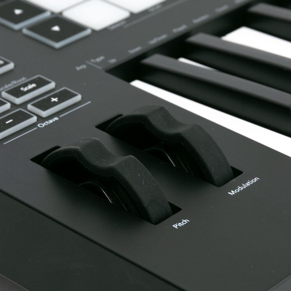 Novation-Launchkey-61-MK3-gebraucht-10 Novation-Launchkey-61-MK3-gebraucht-10
