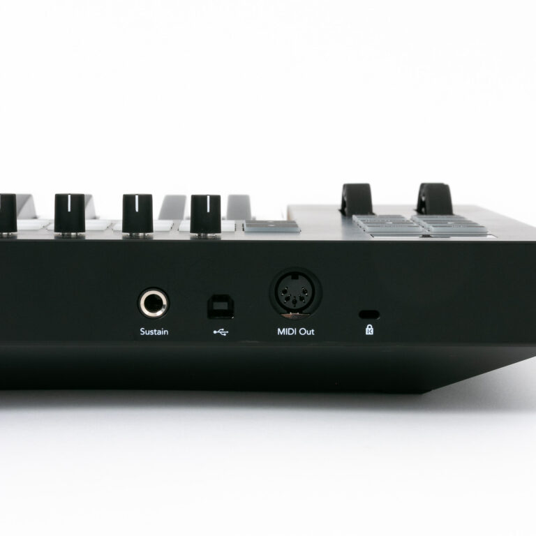 Novation-Launchkey-61-MK3-gebraucht-12 Novation-Launchkey-61-MK3-gebraucht-12