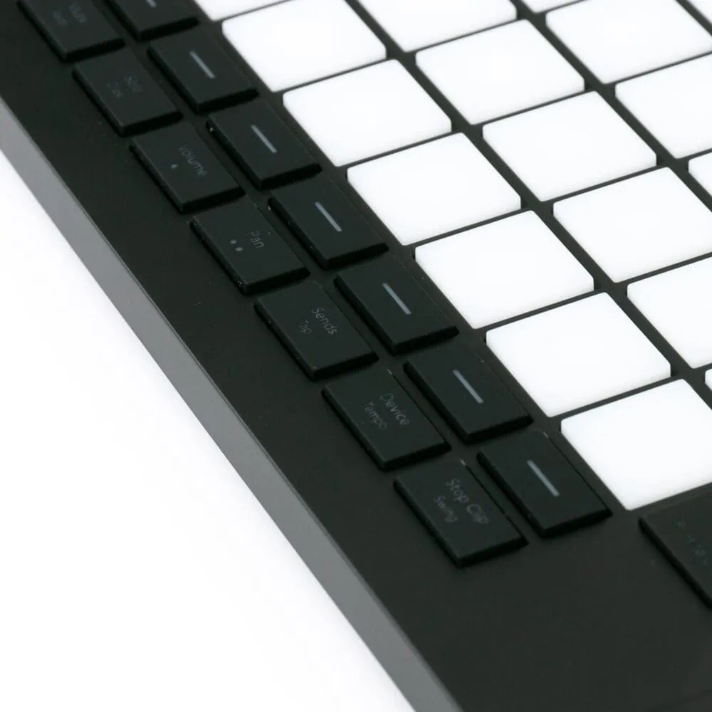 Novation-Launchpad-Pro-MK3-gebraucht-5