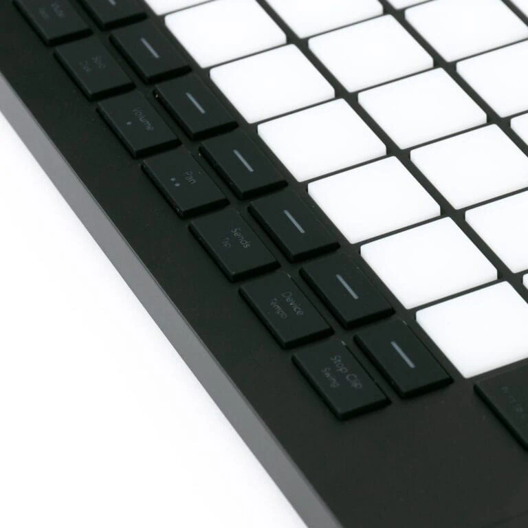 Novation-Launchpad-Pro-MK3-gebraucht-5