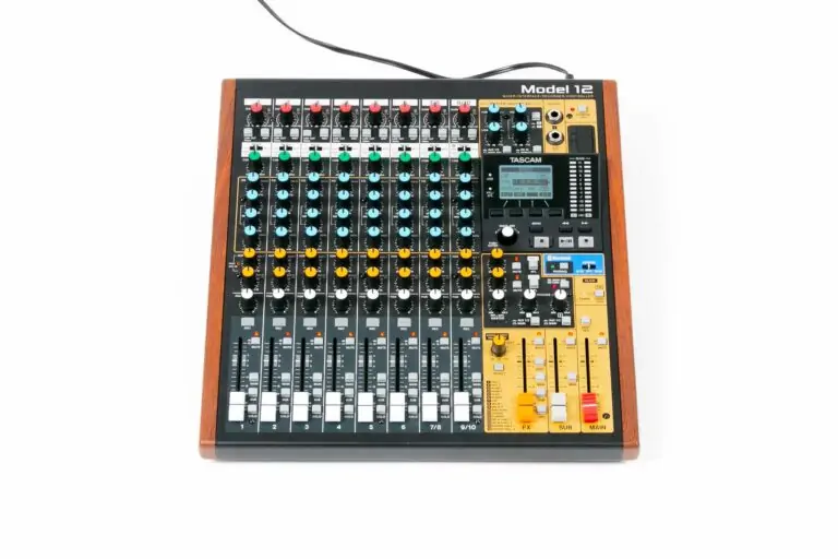 Tascam-Model-12-gebraucht-1 Tascam-Model-12-gebraucht-1