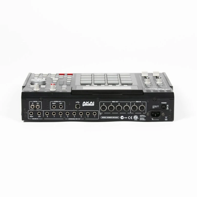 Akai-MPC-2500-12