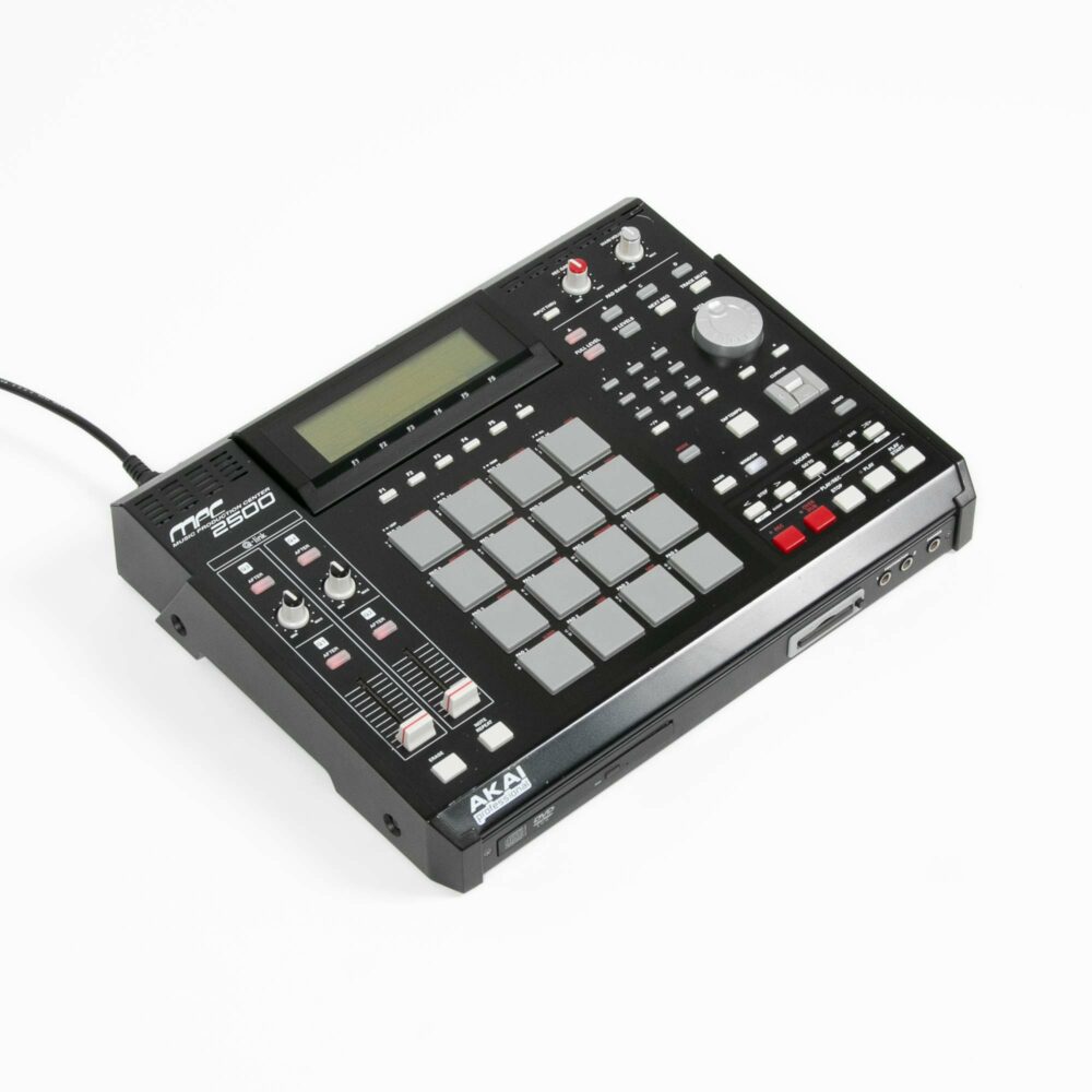 Akai-MPC-2500-2 Akai-MPC-2500-2