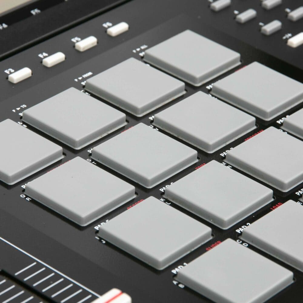 Akai-MPC-2500-8 Akai-MPC-2500-8
