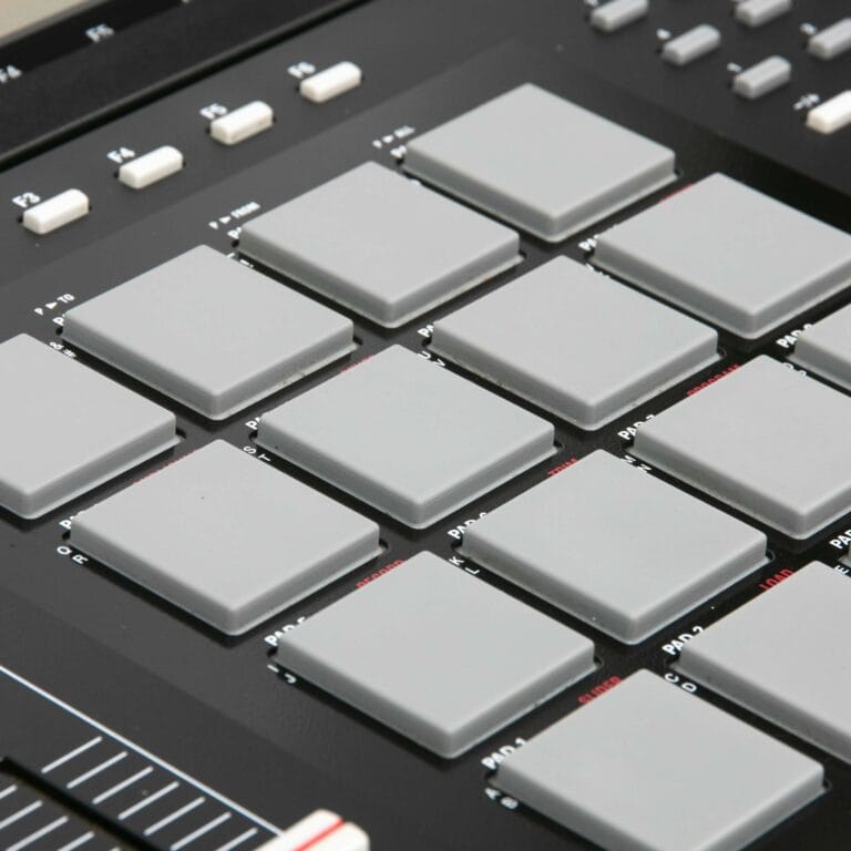 Akai-MPC-2500-8 Akai-MPC-2500-8