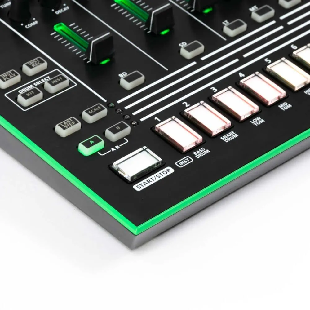 Roland-TR-8-gebraucht-4