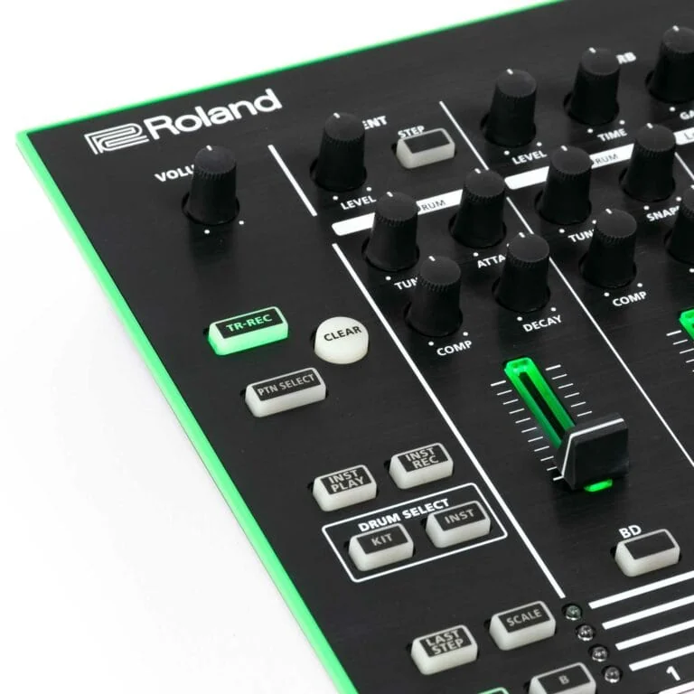 Roland-TR-8-gebraucht-5