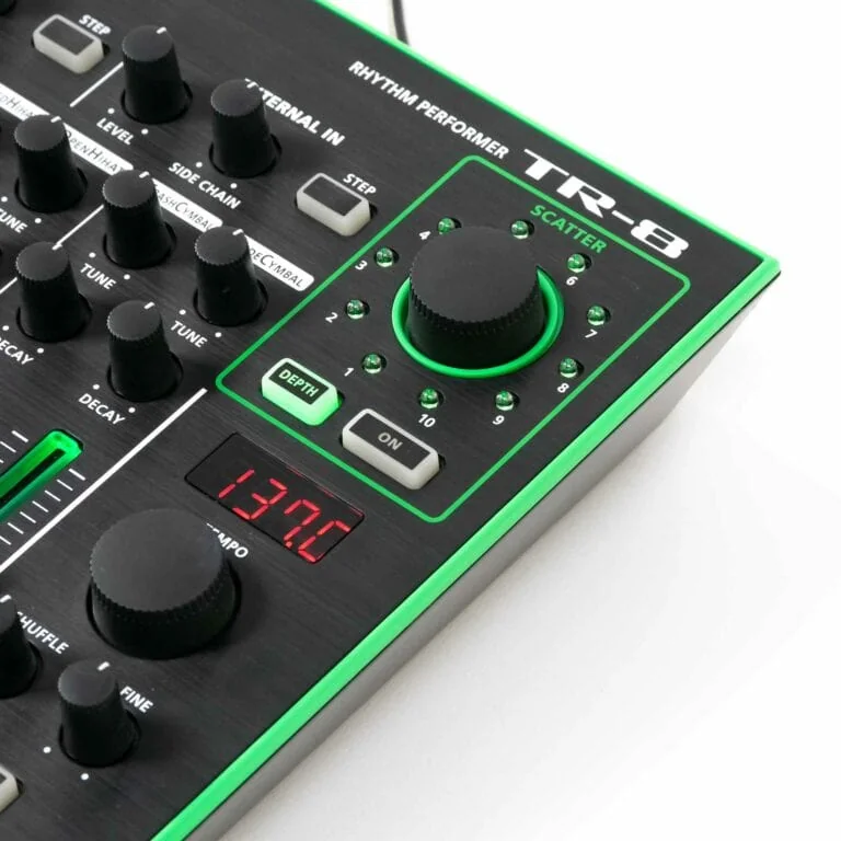Roland-TR-8-gebraucht-7