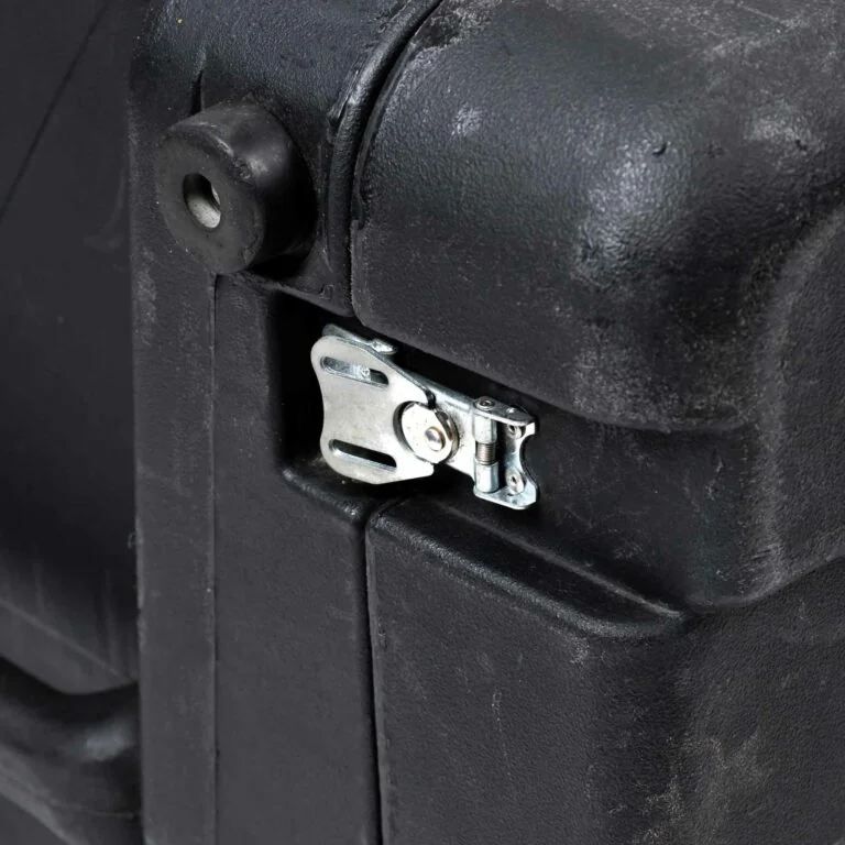 SKB-Shock-Mount-Rack-8-HE-gebraucht-3 SKB-Shock-Mount-Rack-8-HE-gebraucht-3