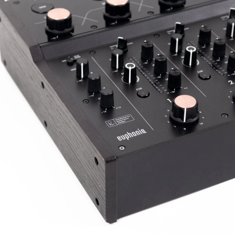 AlphaTheta Euphonia Gebraucht 4 AlphaTheta Euphonia Gebraucht 4